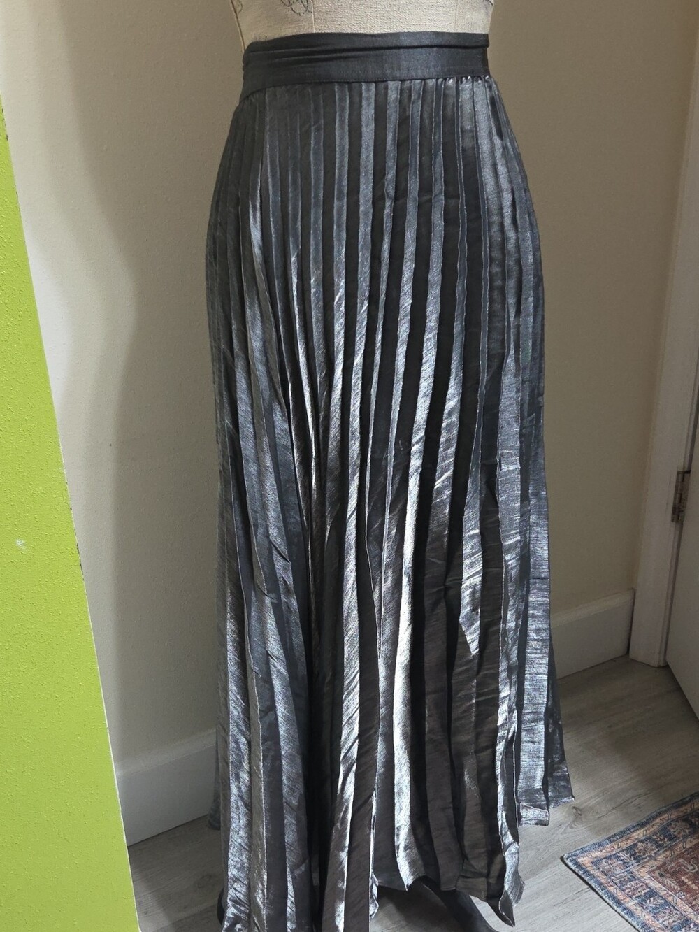 Max Studio London Metallic Pleated Maxi Skirt - Silver